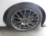 社外16インチアルミホイール★タイヤ交換もお任せ下さい!!当店ではタイヤ交換、エアー調整も行なっております!!