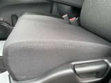 【助手席シート】シート状態は写真の通りです!その他気になることがあればお気軽にお問い合わせください!