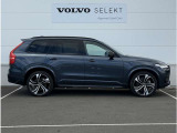 ◆サイド/流麗なプロポーションはVOLVO車の真骨頂。「美しいものと共にありたい」というオーナーの願いを満たします