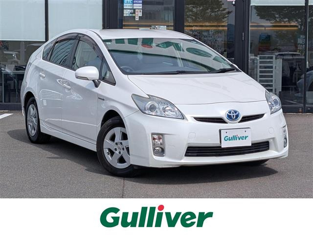 トヨタ プリウス 