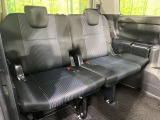 3列目シートはもちろん状態良好☆大人でもゆったりと座って頂けますので、大人数でのお出かけもラクラクです♪ご家族で、気の知れた仲間で、ドライブに行くのが楽しみですね♪