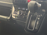 【 シフト 】シフトも操作しやすく快適なドライブを楽しんでいただけます。