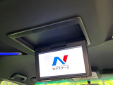 【フリップダウンモニター】大画面モニターで後席でもエンタメをお楽しみいただけます。小さなお子様にも大人気の装備です♪