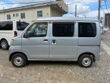 新車.中古車販売車両全て下廻り洗車、錆止め作業をやらせていただきます。
