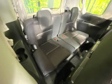 3列目シートはもちろん状態良好☆大人でもゆったりと座って頂けますので、大人数でのお出かけもラクラクです♪ご家族で、気の知れた仲間で、ドライブに行くのが楽しみですね♪