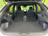 普段のお買い物や通勤、送迎等に十分な荷室スペースを確保しております。セカンドシートを倒すと、大きな荷物の積載も可能です♪