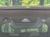 【トヨタセーフティセンス】走行中に前方の車両等を認識し、衝突しそうな時は警報とブレーキで衝突回避と被害軽減をアシスト。より安全にドライブをお楽しみいただけます。