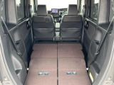 普段のお買い物や通勤、送迎等に十分な荷室スペースを確保しております。セカンドシートを倒すと、大きな荷物の積載も可能です♪