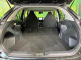 普段のお買い物や通勤、送迎等に十分な荷室スペースを確保しております。セカンドシートを倒すと、大きな荷物の積載も可能です♪