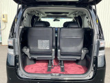 普段のお買い物や通勤、送迎等に十分な荷室スペースを確保しております。セカンドシートを倒すと、大きな荷物の積載も可能です♪