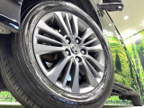 【純正16インチアルミホイール】外観にマッチした純正アルミホイールを装着しております。各種社外アルミホイールや、スタッドレスタイヤも取扱いしております。是非ご相談ください♪