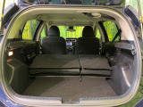 普段のお買い物や通勤、送迎等に十分な荷室スペースを確保しております。セカンドシートを倒すと、大きな荷物の積載も可能です♪