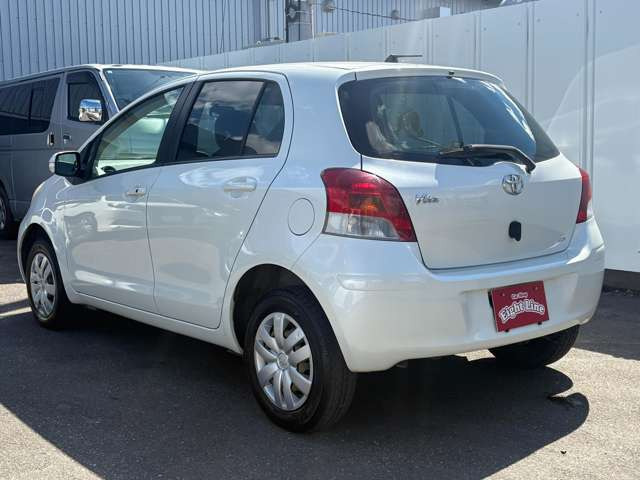 トヨタ ヴィッツ 1.3 F 4WD 後期型 社外ナビ スマートキー 走行56300km