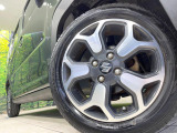 【15インチアルミホイール】外観にマッチしたアルミホイールを装着しております。各種アルミホイールや、スタッドレスタイヤも取扱いしております。是非ご相談ください♪