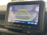 【バックモニター】後ろのカメラの映像をモニターに映し出すことができます!後方の見えない死角や、障害物との距離感をしっかり確認することができます!駐車が苦手な方におすすめです。