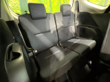 3列目シートはもちろん状態良好☆大人でもゆったりと座って頂けますので、大人数でのお出かけもラクラクです♪ご家族で、気の知れた仲間で、ドライブに行くのが楽しみですね♪