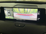 【360&deg;ビューモニター】専用のカメラにより、上から見下ろしたような視点で360度クルマの周囲を確認することができます☆死角部分も確認しやすく、狭い場所での切り返しや駐車もスムーズに行えます。
