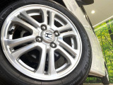 【純正14インチアルミホイール】外観にマッチした純正アルミホイールを装着しております。各種社外アルミホイールや、スタッドレスタイヤも取扱いしております。是非ご相談ください♪