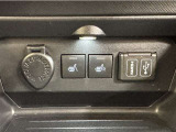 シートヒーター装備!エアコンに比べて暖まるスピードが速いので冬でも快適に過ごせます