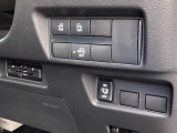 運転席から操作しやすい各種スイッチ