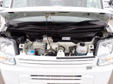 エンジンルームもきれいですよ。機関機構系も良好です。納車前に点検整備も行います。エンジンオイル・オイルフィルター等は交換致します。