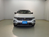 VWは小さな車も、大きな車も、平等です。クラスによって品質や安全性に差を付けない。ボディ剛性と精度、重厚なドアの音はどの車種も共通です。是非一度体感してみて下さい。