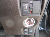パワースライドドアのスイッチはこちら。