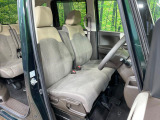 運転席シート廻りは使用感も少なく、良好な状態となっています。丁寧に使われていたことがよくわかりますね。