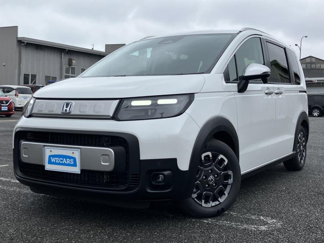 フリード 1.5 ハイブリッド クロスター 