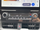 【オートエアコン】車内温度を感知して自動で温度調整をしてくれるのでいつでも快適な車内空間を創り上げます。