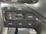 【レーダークルーズコントロール】アクセルを踏まなくても、設定した速度で走行できます!先行車との車間距離を適切に維持する追従走行の機能も有しています。機能には限界があるためご注意ください。