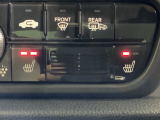 運転席&助手席シートヒーター付で、寒い日も快適です。