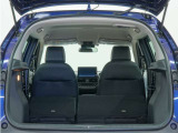 2列目シートを倒すことで、大変広いラゲッジスペースとなります。大きな荷物を積んだりと様々な用途にご利用いただけます。