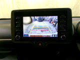 車庫入れなどでバックする際に後方確認ができて便利です。車庫入れ苦手な人もこれで安心!!