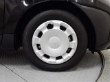 純正スチールホイール装着。