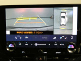 【14インチナビ】14インチと大画面のナビを装備しています。床下透過映像パノラミックビューモニター付きで、どなたでも楽に駐車しやすくなります。