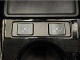 シートヒーター装備!エアコンに比べて暖まるスピードが速いので冬でも快適に過ごせます