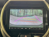 【バックカメラ】駐車時に後方がリアルタイム映像で確認できます。大型商業施設や立体駐車場での駐車時や、夜間のバック時に大活躍!運転スキルに関わらず、今や必須となった装備のひとつです!