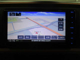社外ナビゲーション付き♪CD・AM・FMが視聴可能☆使い勝手も良く、操作も簡単です!お気に入りの選曲で、通勤・ドライブを快適にどうぞ♪