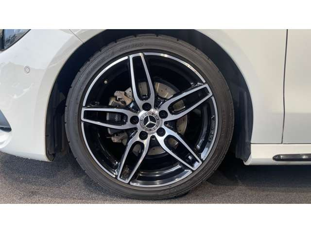 メルセデス・ベンツ CLAクラス CLA180 AMGスタイル の中古車詳細