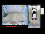 バックモニター付きなので車庫入れもラクラクです♪