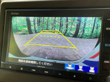 【バックカメラ】駐車時に後方がリアルタイム映像で確認できます。大型商業施設や立体駐車場での駐車時や、夜間のバック時に大活躍!運転スキルに関わらず、今や必須となった装備のひとつです!
