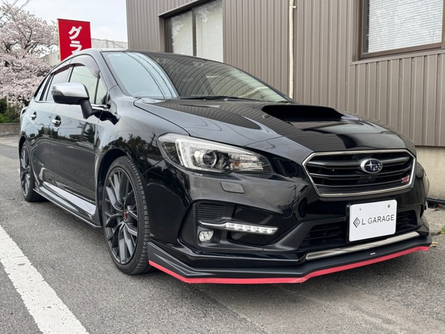 レヴォーグ 2.0 STI スポーツ アイサイト 4WD 