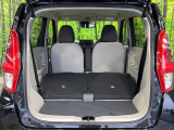 普段のお買い物や通勤、送迎等に十分な荷室スペースを確保しております。セカンドシートを倒すと、大きな荷物の積載も可能です♪