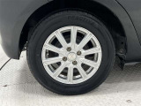 タイヤサイズは175/70R14!納車前の点検時にタイヤ交換させていただきます!社外アルミホイール!