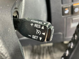 【クルーズコントロール】高速道路もラクラク走行。アクセルを離しても一定速度で走行ができ、長距離運転時の負担を軽減!加速・減速も簡単なスイッチ操作で調整できます。