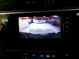 車庫入れなどでバックする際に後方確認ができて便利です。車庫入れ苦手な人もこれで安心!!