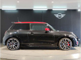 【MINI認定中古車】MINIのご購入はぜひMINI正規ディーラーで!メーカー基準の納車前点検整備を全車実施。規定整備を実施された車両にのみ付帯出来る全国保証。