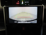 バックモニターを装備しています。車庫入れ時等に車両後方が確認出来るのでとても便利です。