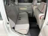 車内は目立つ汚れも無くキレイな状態です。